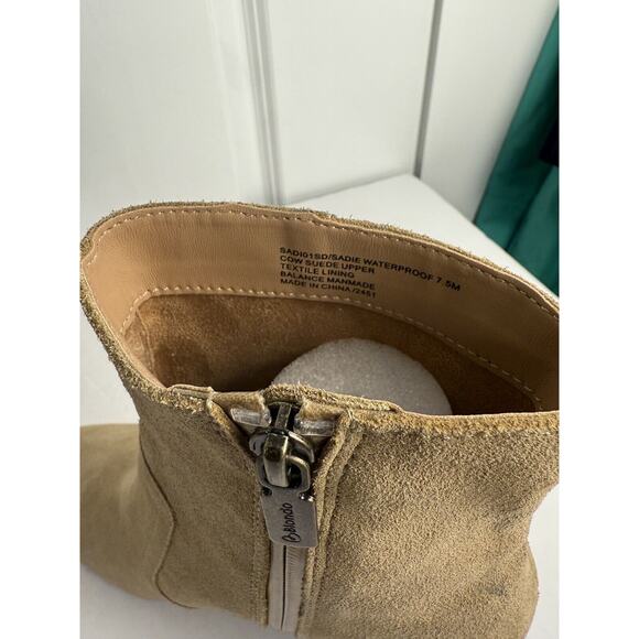 Blondo Women's Sadie Waterproof Fashion Boot US Size 7.5M Color Taupe Suede NWOT - Picture 5 of 11